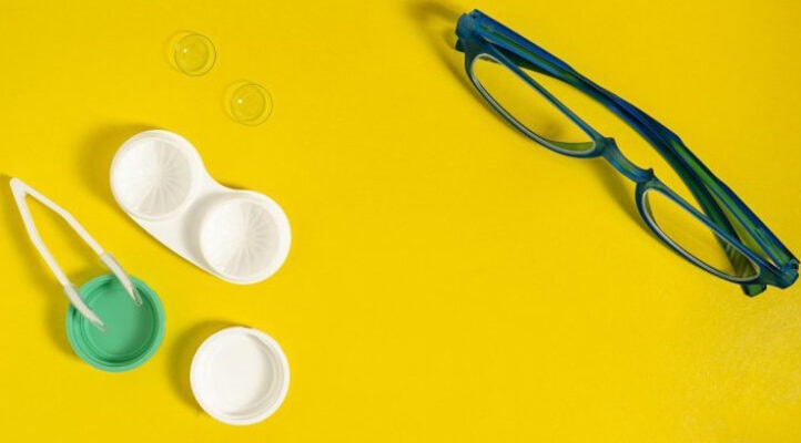 آیا لنز تماسی مشکلات بینایی را بدتر می کند؟